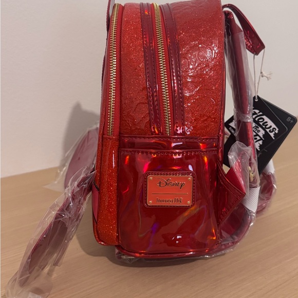 LOUNGEFLY X COLLECTORS OUTLET EXCLUSIVE DISNEY LITTLE MERMAID SEBASTIAN METALLIC - Picture 4 of 5